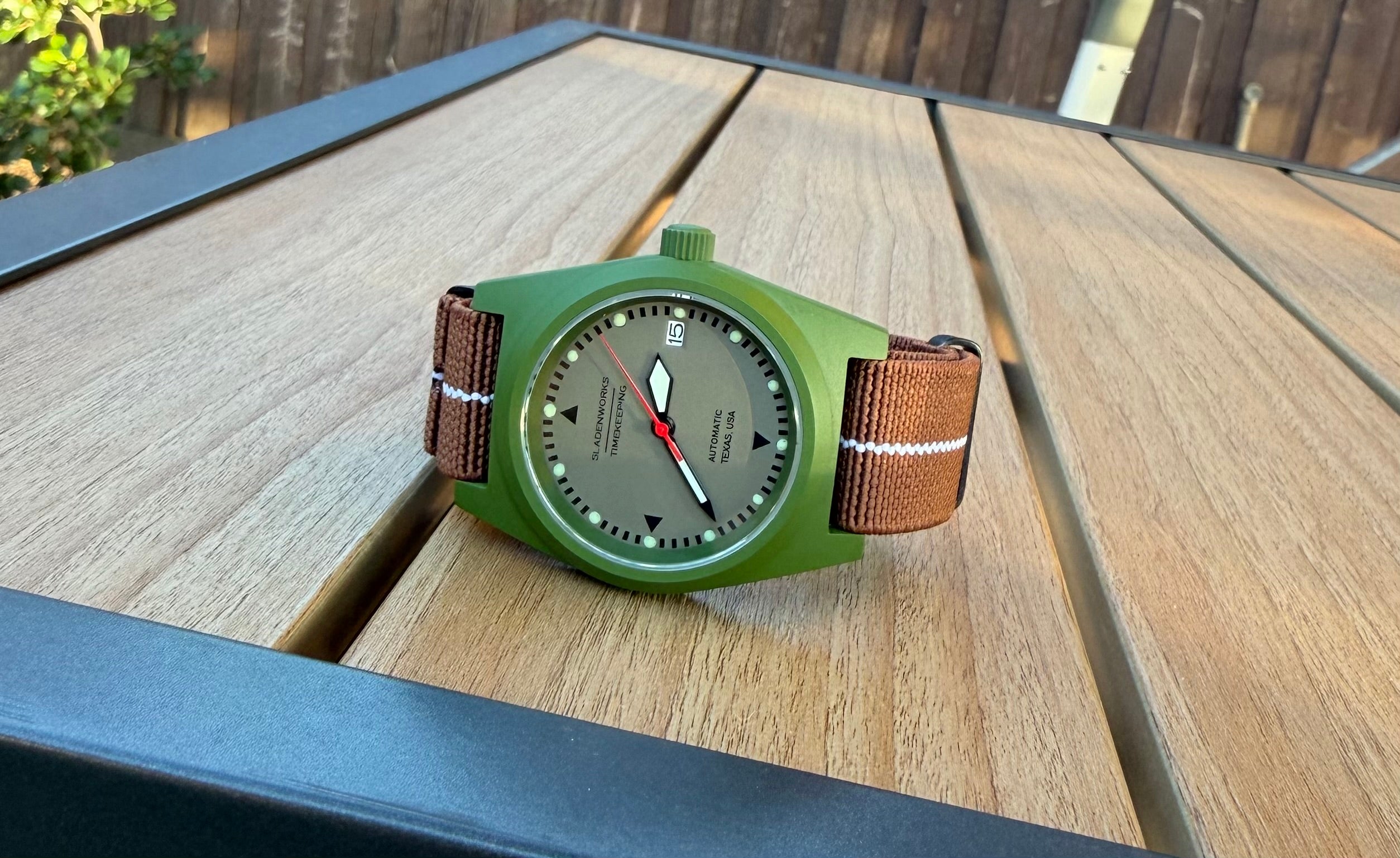Sladenworks Field Watch - 38mm Multicam Bright Green