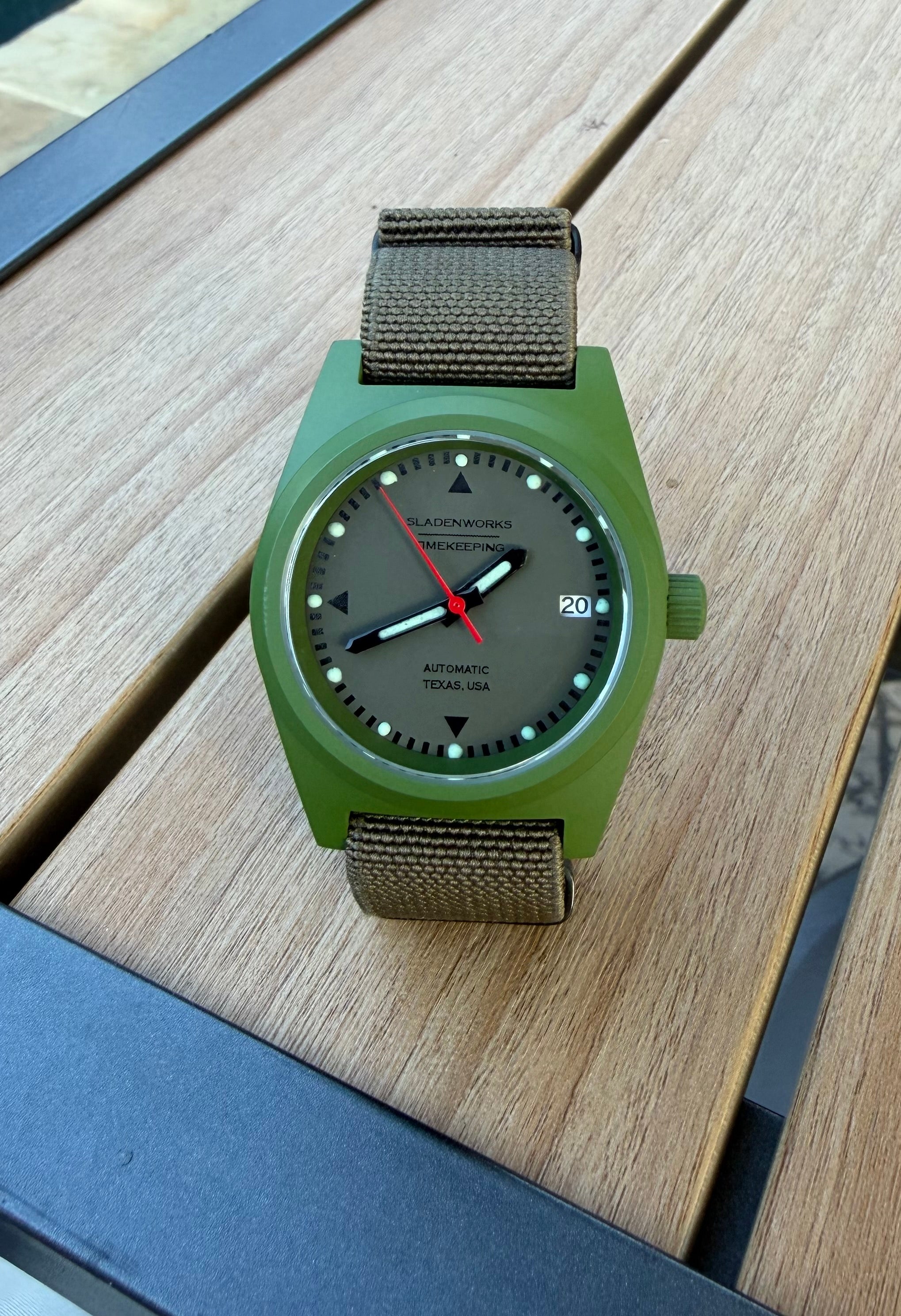 Sladenworks Field Watch - 38mm Multicam Bright Green