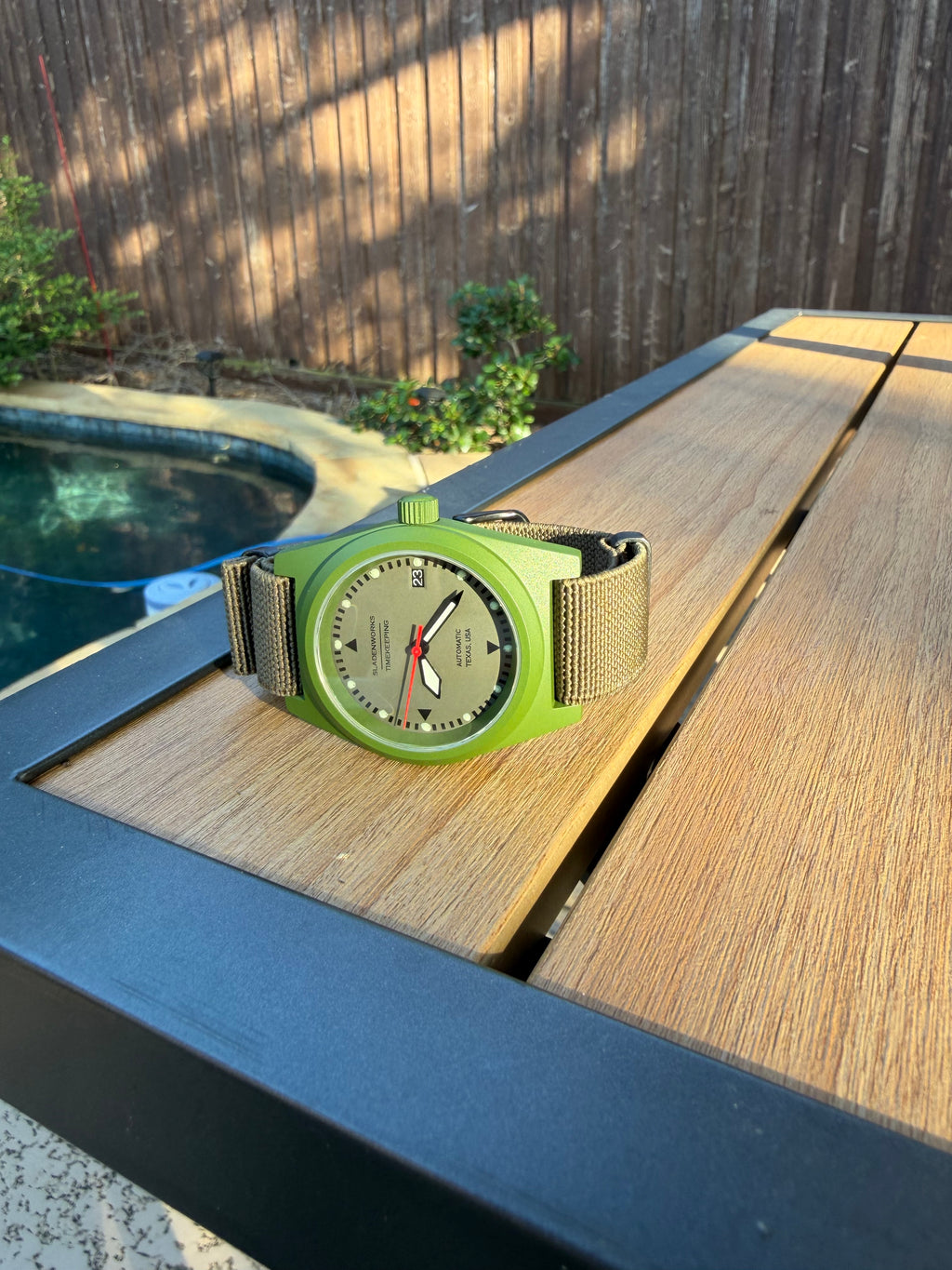 Sladenworks Field Watch - 38mm Multicam Bright Green