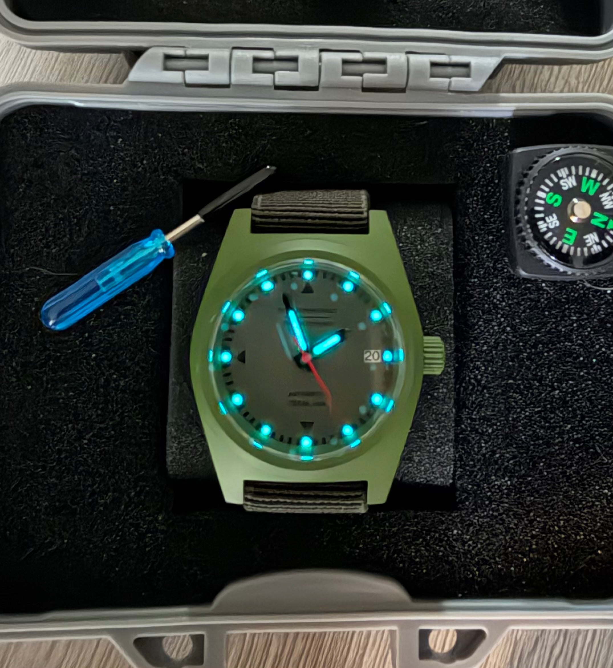 Sladenworks Field Watch - 38mm Multicam Bright Green