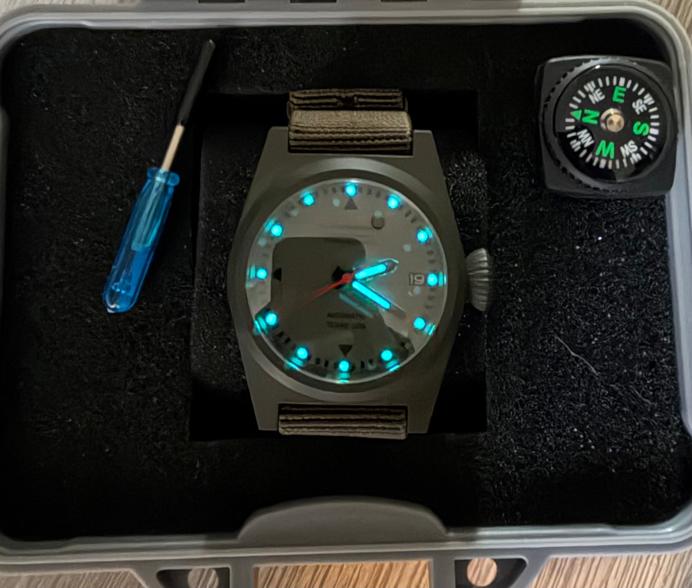 Sladenworks Field Watch - Big Crown 38mm Mil-Spec Green